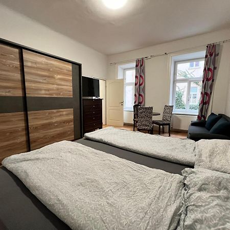 Charming 1Br Apartment Perfect For Long Stays เวียนนา ภายนอก รูปภาพ