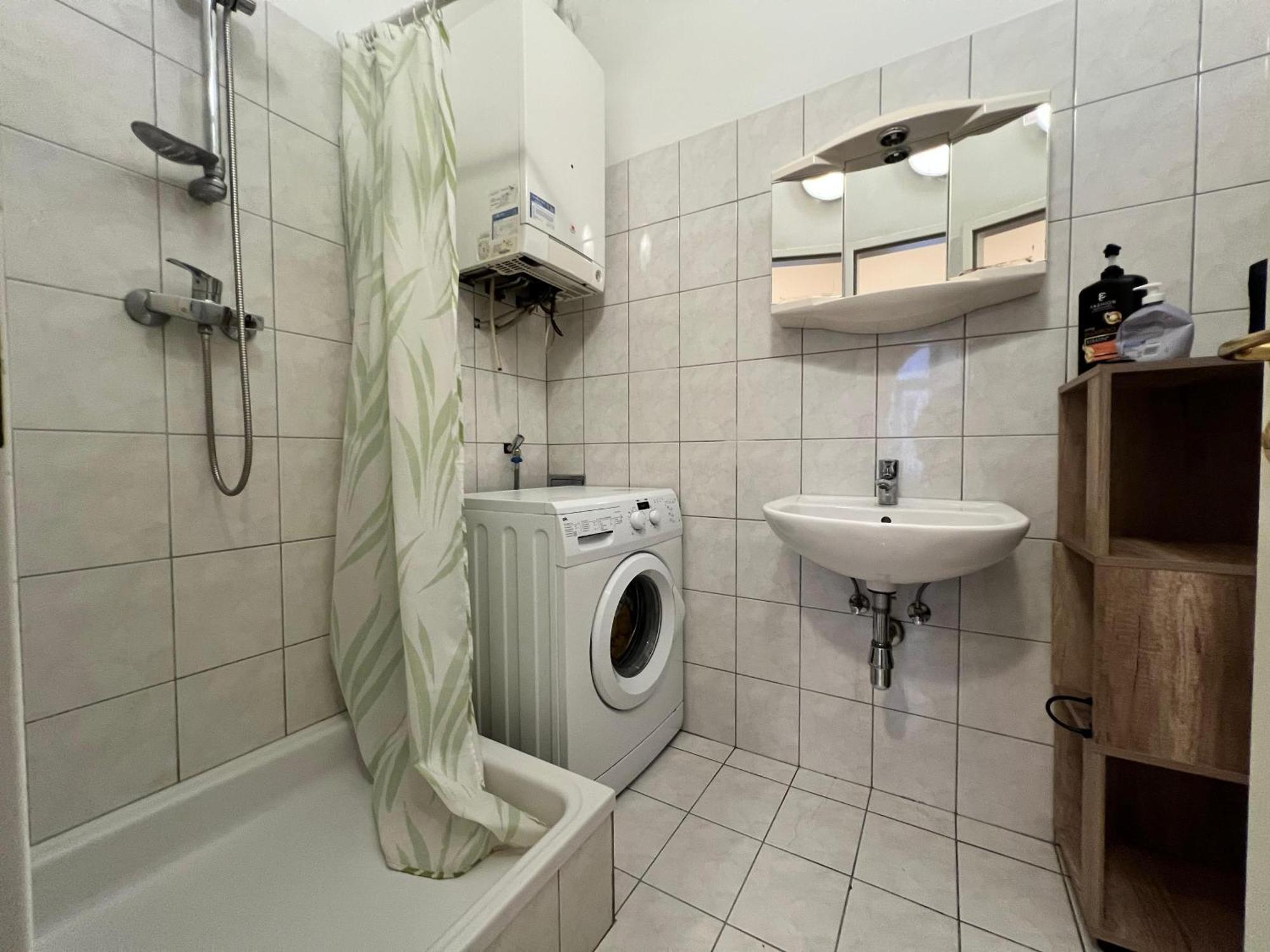 Charming 1Br Apartment Perfect For Long Stays เวียนนา ภายนอก รูปภาพ